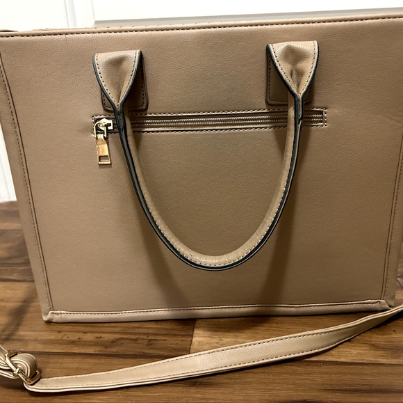 Purse - Picture 3 of 4